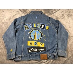 NWT Angel Reese Chicago Sky WNBA Womens Medium FISLL Denim‎ Jean Jacket Graffiti